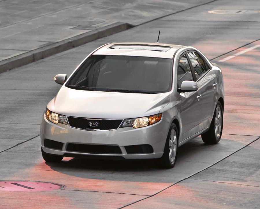 Kia Forte 2009 года  (фото 59 из 128)
